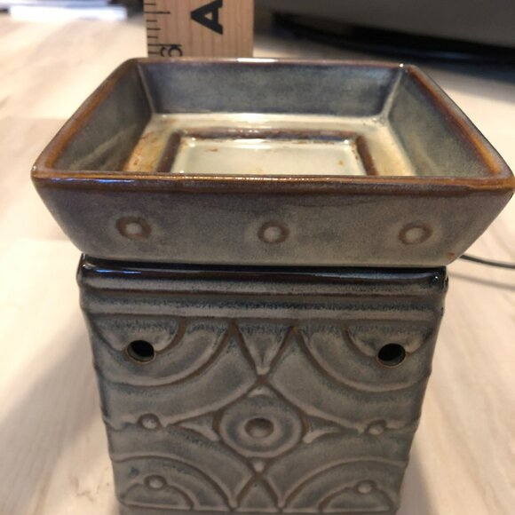 Scentsy Warmer By Ron Lockett Aztec Design Green - Picture 6 of 7